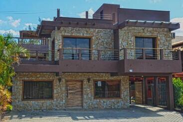 Pension Residencial La Ferrugem   Pe Na Areia