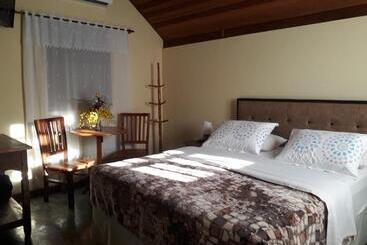 ペンション Pousada Colar De Ouro Chalés