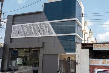 בית מלון כפרי Shanti Inn