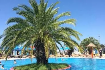 تختخواب و صبحانه Orbi Residence