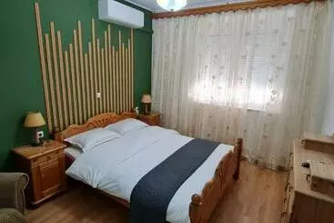 پانسیون Funky Guest House & Adventures