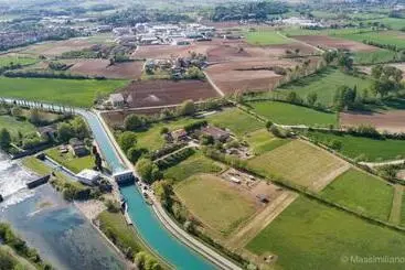 Hotelli Agriturismo La Montina