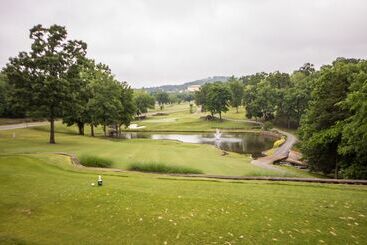 Pointe Royale Condo Vacation And Golf Resort