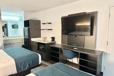 酒店 Studio 6 Suites Louisville Ky Airport/expo Center