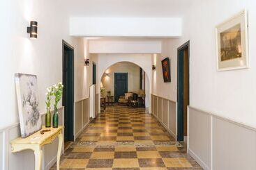 مبيت وإفطار Logement Onze Chambres&gîtes