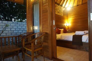 Hotel Kamasan Cottage By Reccoma