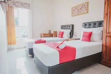 ペンション Reddoorz Near Ambarukmo Yogyakarta