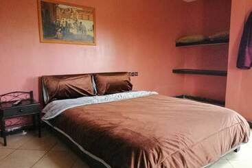 Senhaja Hotel Hostel