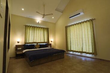 Hotel Prabhu Farms And Resort