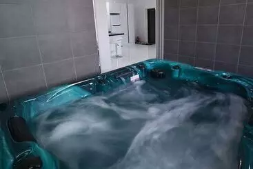 Hotel Glories Pension