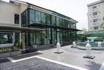 فندق The Green View