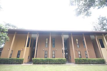 Szálloda Wangtaparb Resort