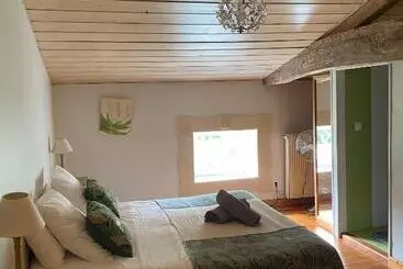 تختخواب و صبحانه Maison D'emmannaelle