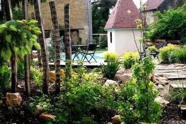 ベッドアンドブレックファースト Gite De Pierre Et De Lumière