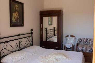 بنسيون Villa Cerasiello