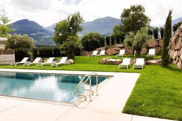 公寓式酒店  Hidalgo Suites & Restaurant