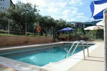 Vandrarhem Campamento Los Tres Picos De La Vera