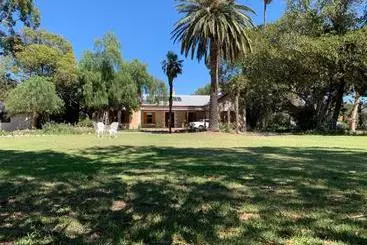 ベッドアンドブレックファースト Bungala House