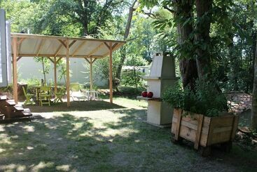 فندق Camping De Montmaurin