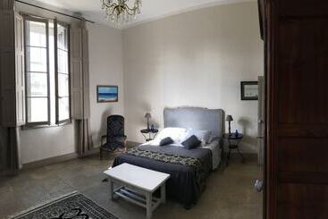 بنسيون Couleurs De Camargue