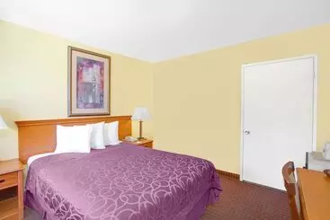 ホテル Baymont By Wyndham Coalinga