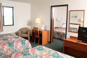 モーテル Centerstone Inn & Suites – Carlyle Lake