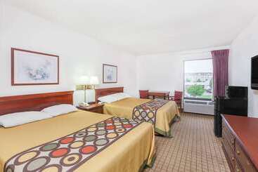 מוטל Super 8 By Wyndham Conway