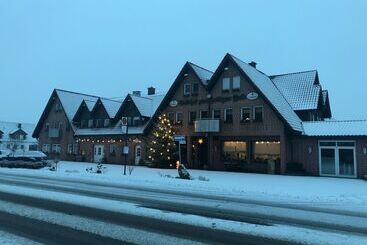 酒店 Zum Heiligen Feld