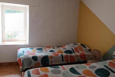 茅舍 Les Granges Du Chiron