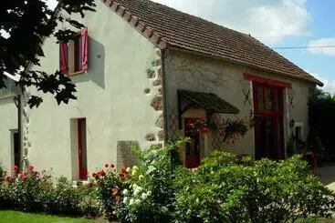 Majatalo La Grange Du Bourg