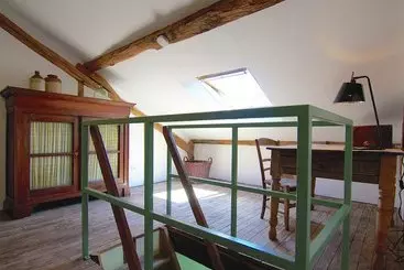 Charming Cottage In Ladignaclelong With Garden