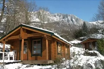 Hotelli Camping écovillage Soleil Du Pibeste