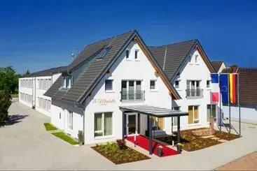 ホテル La Mirabelle Close To Europa Park