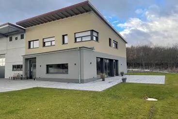 Hotelli Weingut Bugner Meizelhof