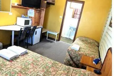 Pinehaven Motel