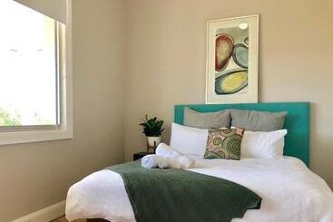 Renovated Little Cottage Aberdare Hunter Valley