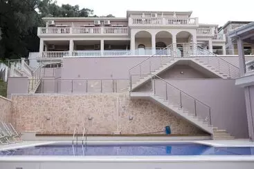 Pension Michaelangelo Boutique Parga