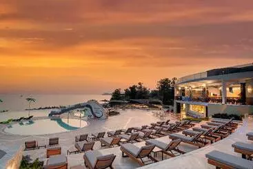Resort Alexandra Elegance Bridging Generations