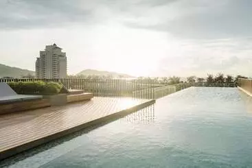 Huoneistohotelli The Deck Patong By Vip