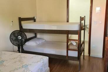 فندق صغير Taipas Pousada E Camping