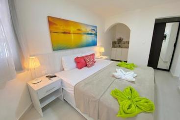 شقة فندقية Relax Studios Deluxe Tropical Wifi Pool Parking