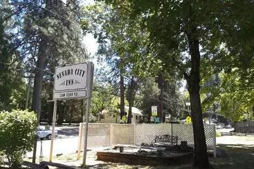 ホテル Nevada City Inn