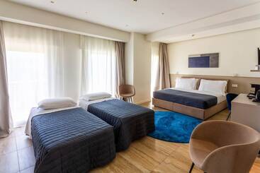 فندق Petit Palais