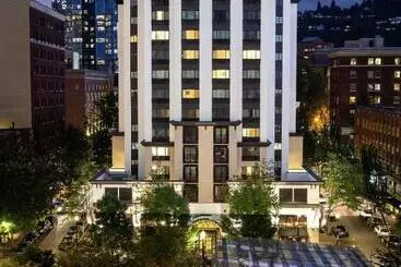 The Paramount Hotel Portland