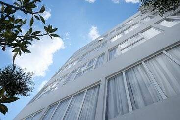 Front One Hotel Pamekasan Madura