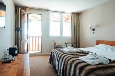 فندق Hôtel L Eden Des Cimes   Vacances Bleues   Belle Plagne 2100