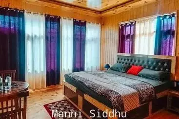 ホテル The Alpinist Cafe And Retreat