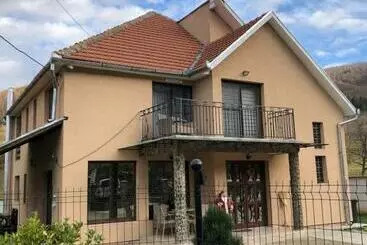 Pensjonat Casa Larisa