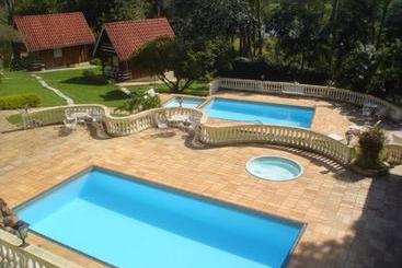 Hostel Pousada Casa Amarela