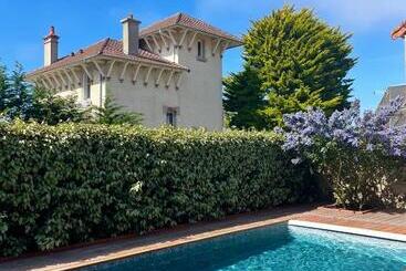 ベッドアンドブレックファースト La Cotentine Maison D Hôtes